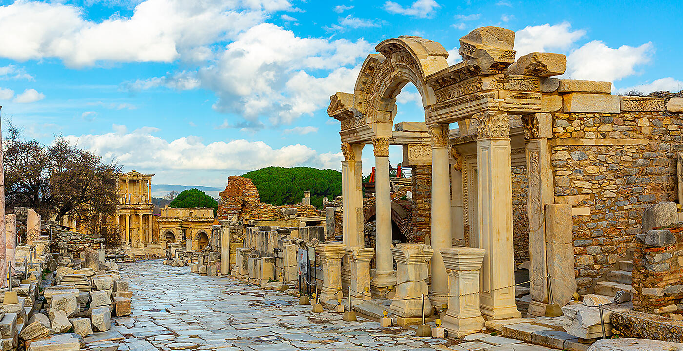 Cruising the Aegean: Turkey and the Greek Isles – with Smithsonian Journeys Cruising the Aegean: Turkey and the Greek Isles – with Smithsonian Journeys
