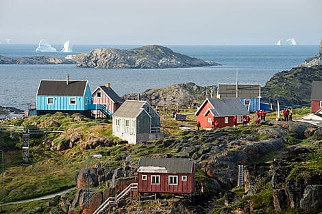 Aug 30, 27 - Kitsissuarsuit (Dog's Island)