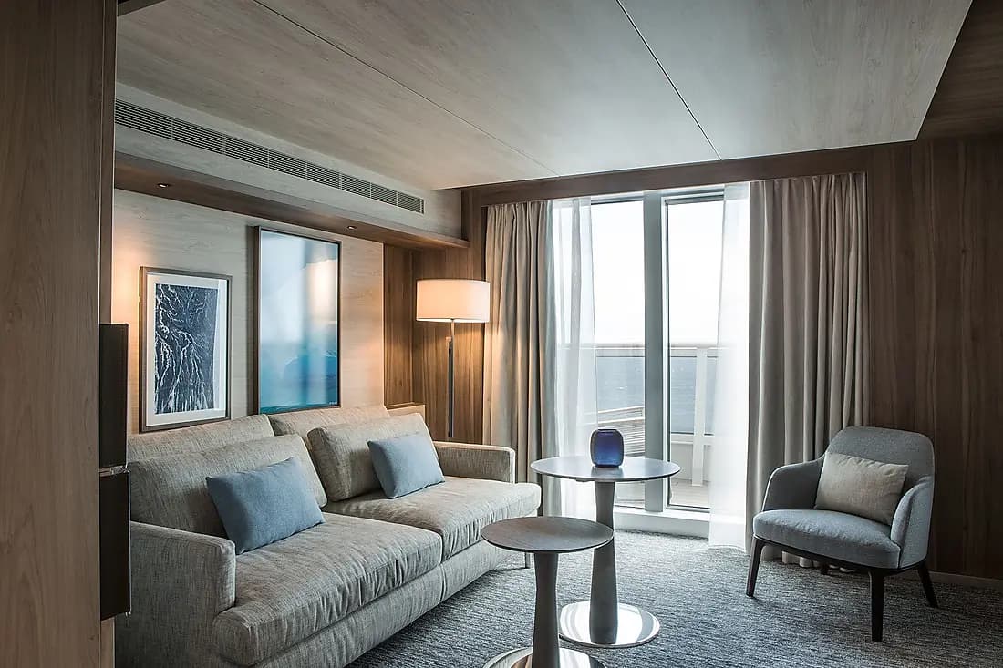 Carousel cabins: Privilege Suite