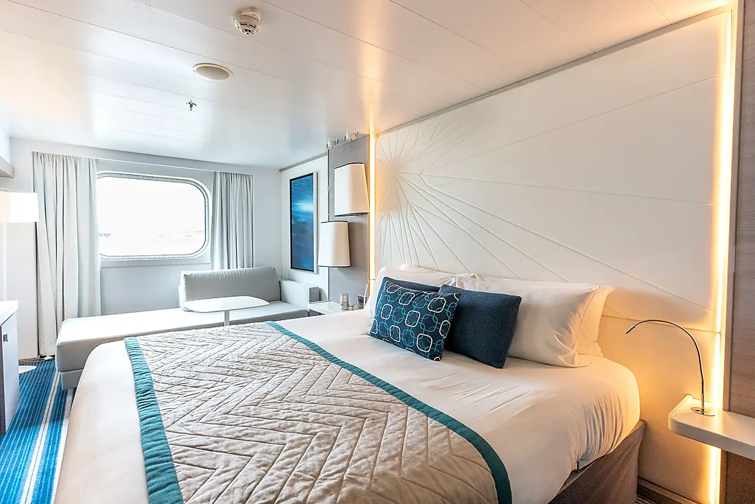 Carousel cabins: Window or Porthole Stateroom