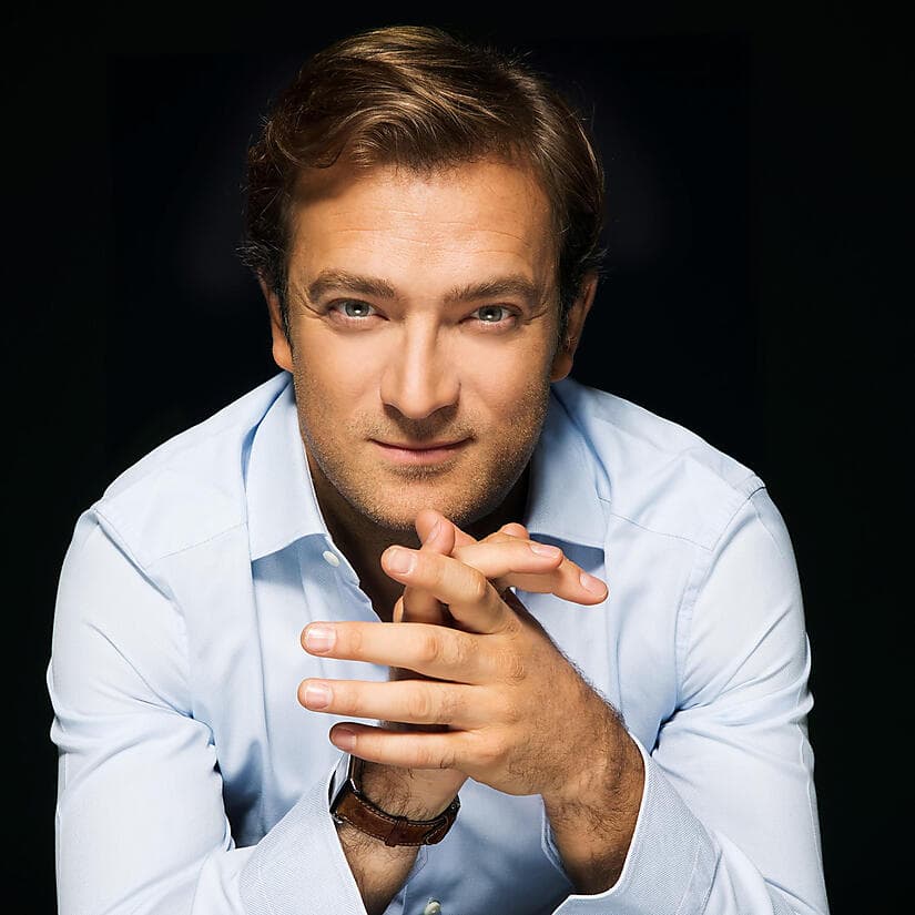 RENAUD_CAPUCON Credit Simon Fowler.jpg