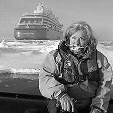 SUE_FLOOD - cre╠üdit Ian Dawson.jpg