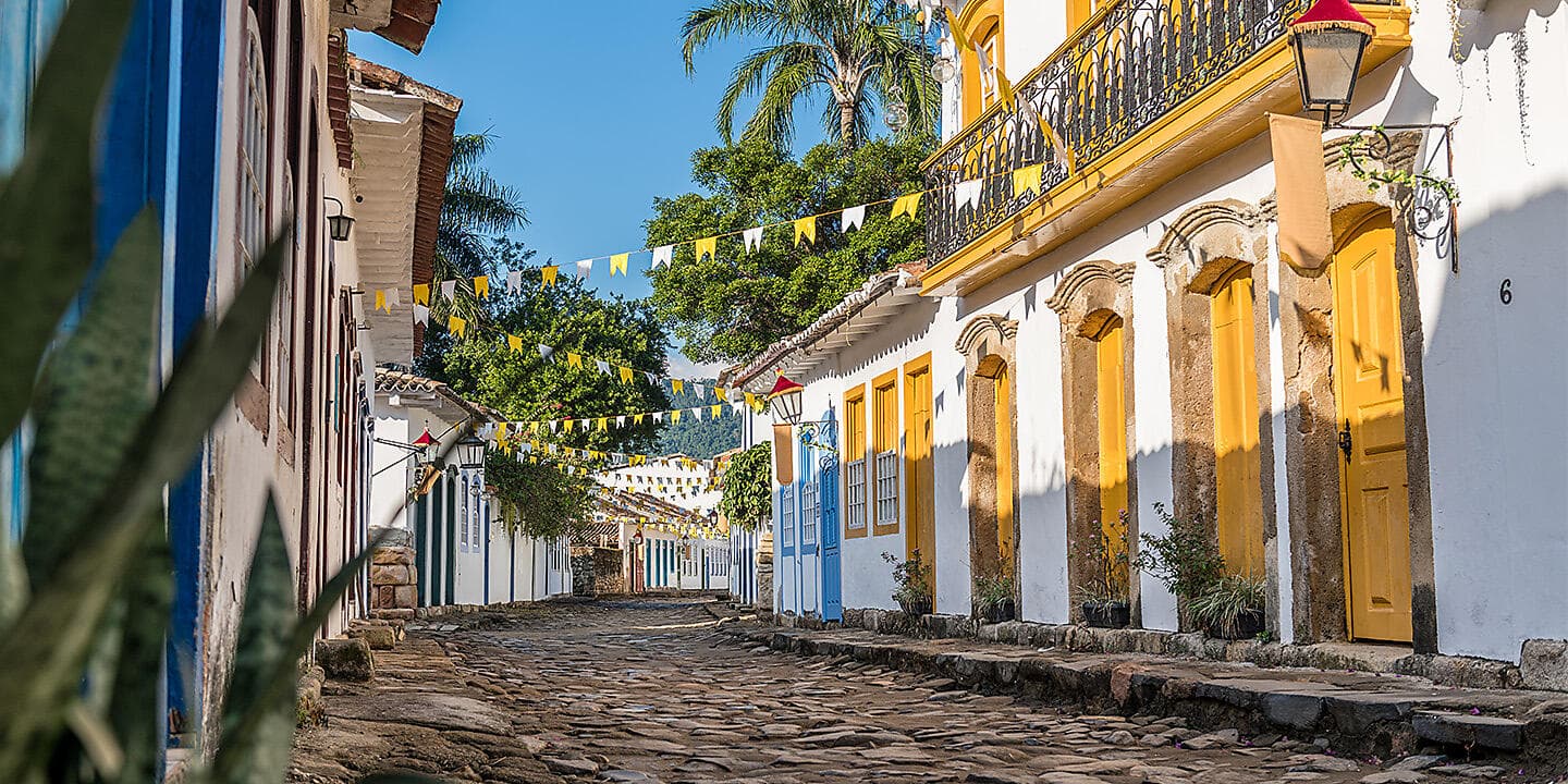 Emblematic South American shores and cities