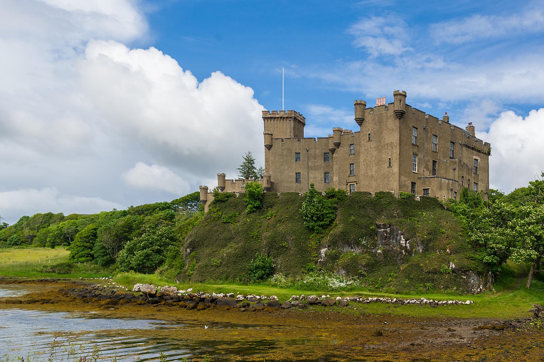 Mythical islands and wild landscapes of the Hebrides 